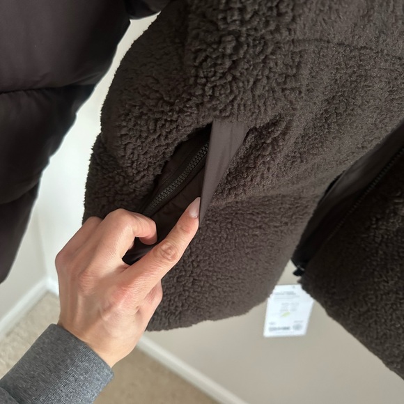 NWT Athleta brown Halo hybrid‎ puffer jacket size medium - Picture 8 of 10